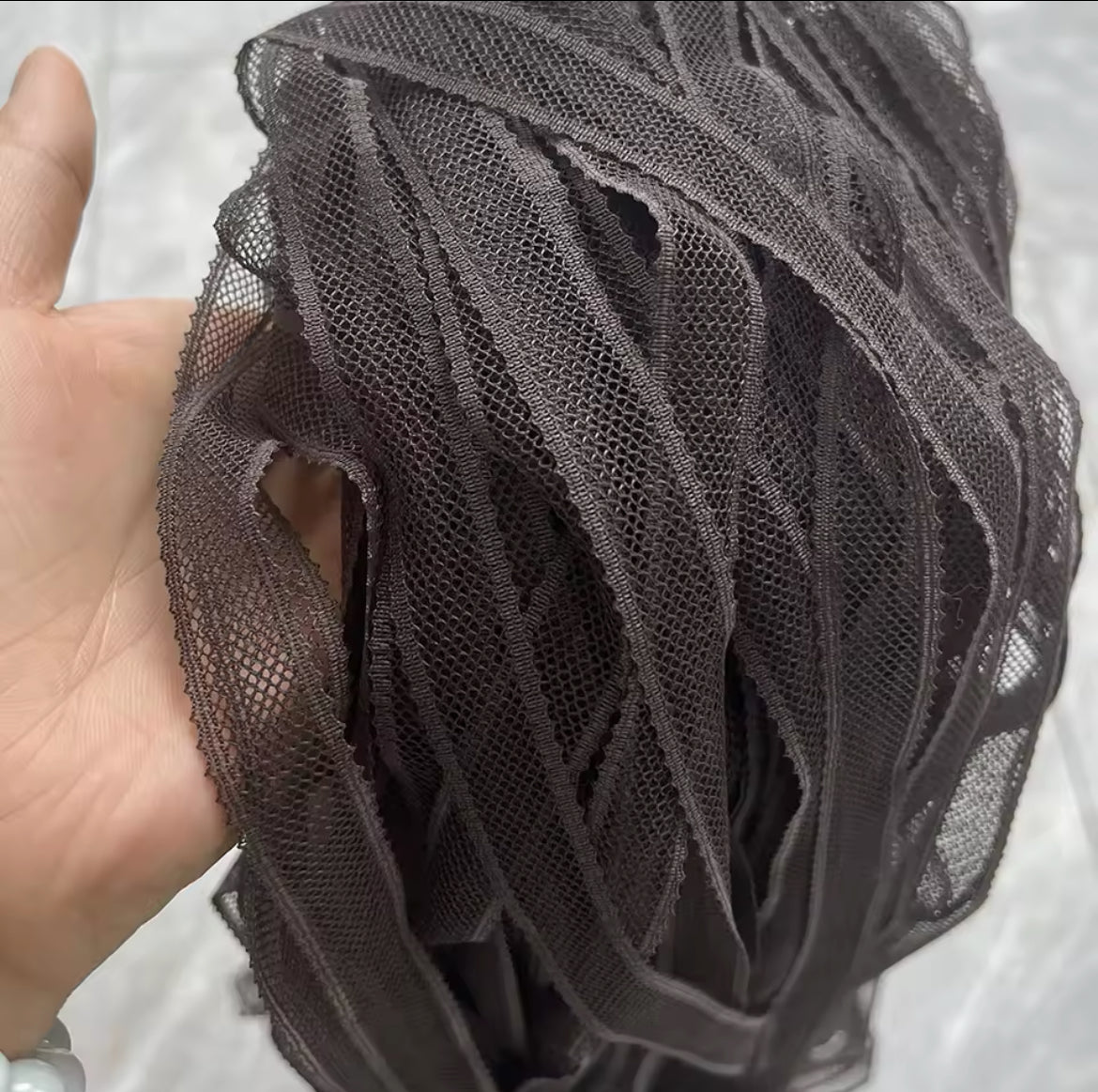 Lace ribbon